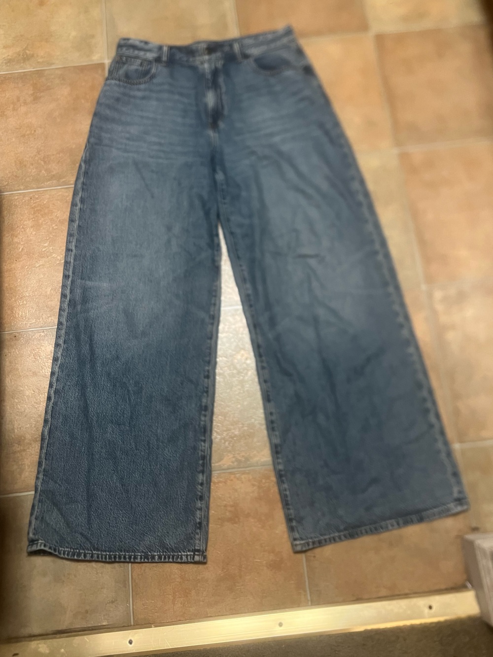 Madewell Curvy Superhighrise Jeans in size 29 / 8